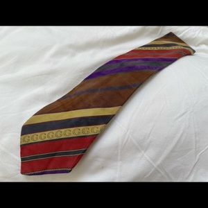 Gucci tie, used! Check photos, sell as is!